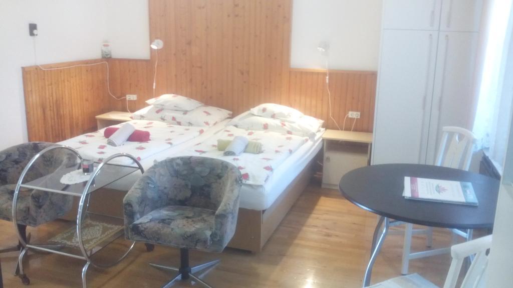 Ferienwohnung Haus Kati Hévíz Exterior foto